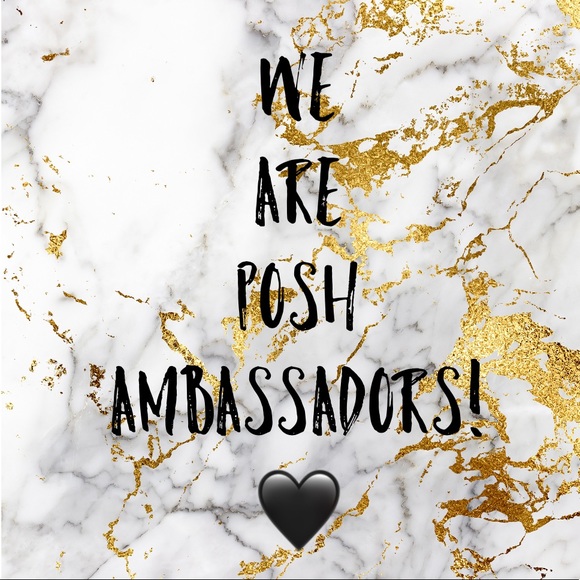 Meet your Poshers, Ramiro & Nicoletta - Picture 2 of 8